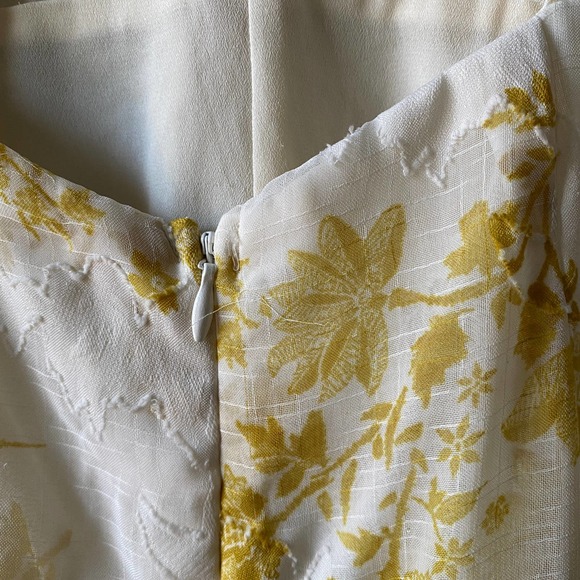 4SI3NNA Luna White and Yellow Floral Print Maxi Romper Small - Picture 11 of 16